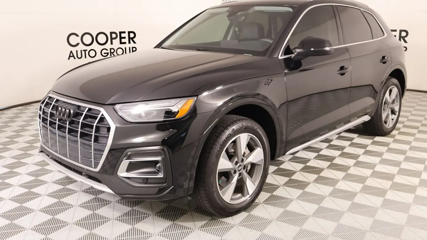 2024 Audi Q5 quattro Premium 40 TFSI