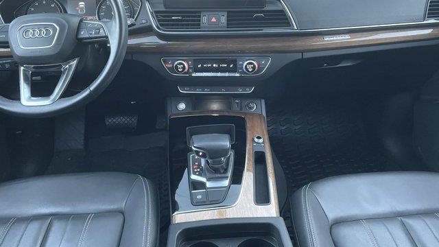 2023 Audi Q5 quattro Premium 40 TFSI
