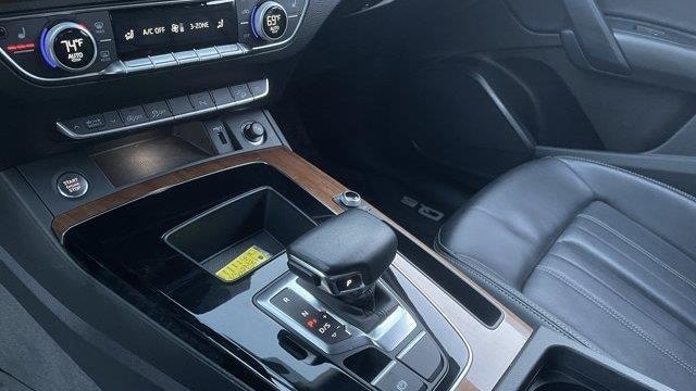 2023 Audi Q5 quattro Premium 40 TFSI