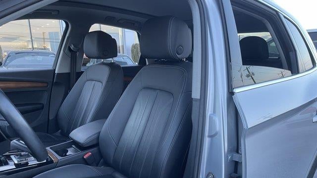 2023 Audi Q5 quattro Premium 40 TFSI