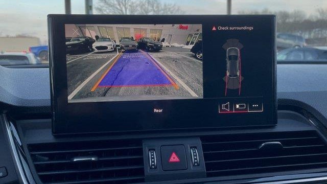 2023 Audi Q5 quattro Premium 40 TFSI