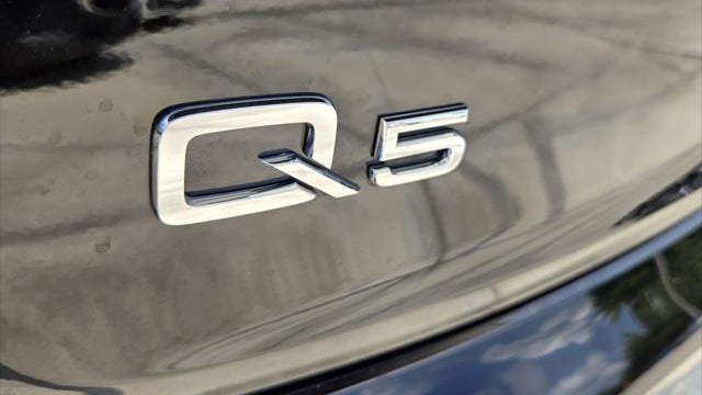 2023 Audi Q5 quattro Premium 40 TFSI
