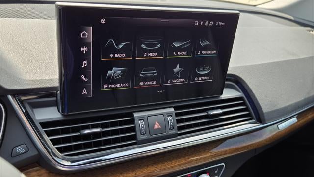 2023 Audi Q5 quattro Premium 40 TFSI
