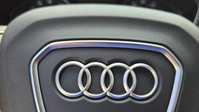 2023 Audi Q5 quattro Premium 40 TFSI