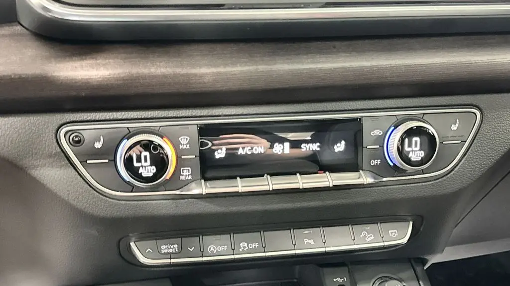 2023 Audi Q5 quattro Premium 40 TFSI