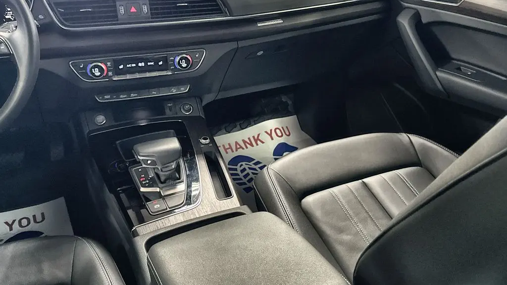 2023 Audi Q5 quattro Premium 40 TFSI