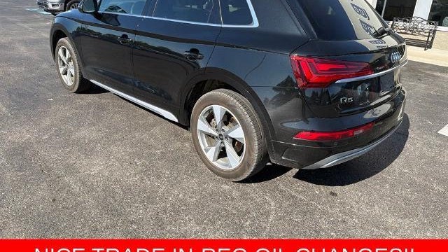 2024 Audi Q5 quattro Premium 40 TFSI