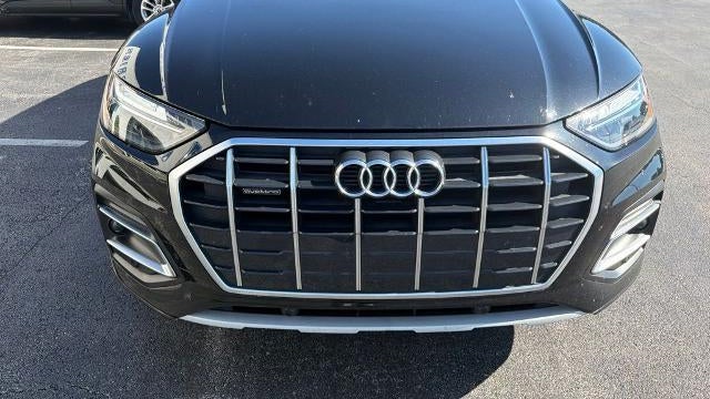 2024 Audi Q5 quattro Premium 40 TFSI