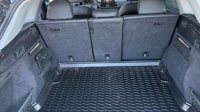 2024 Audi Q5 quattro Premium 40 TFSI