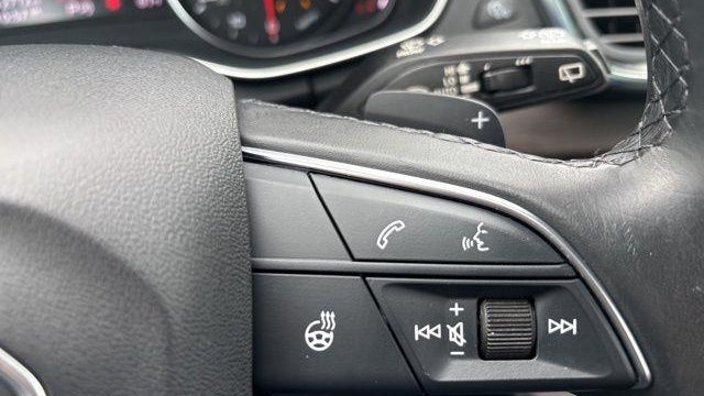 2023 Audi Q5 quattro Premium 40 TFSI