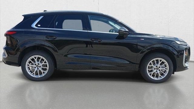 2026 Audi Q3 quattro S line TFSI