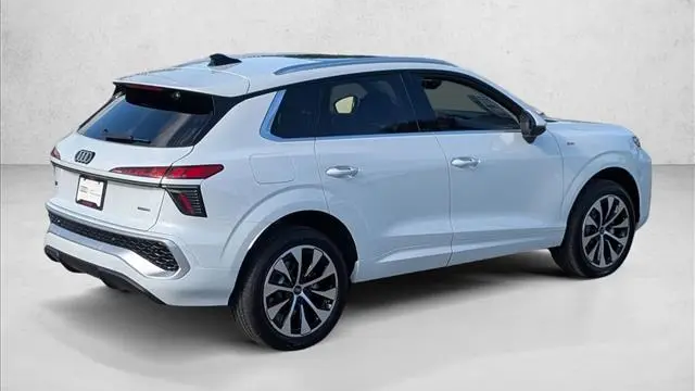 2026 Audi Q3 quattro S line TFSI