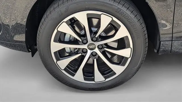 2026 Audi Q3 quattro S line TFSI
