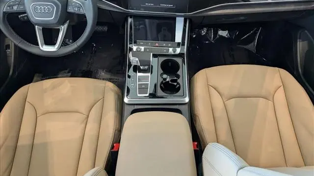 2026 Audi Q7 quattro Premium 45 TFSI