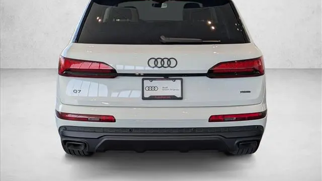 2026 Audi Q7 quattro Premium 45 TFSI