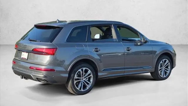 2026 Audi Q7 quattro Premium 45 TFSI