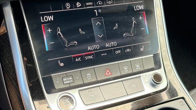 2025 Audi Q7 quattro Premium 45 TFSI