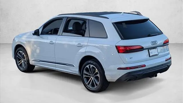 2026 Audi Q7 quattro Premium 45 TFSI