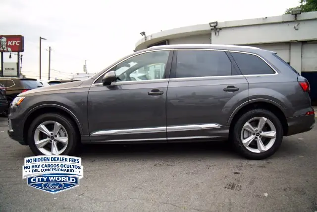 2023 Audi Q7 - $31,855