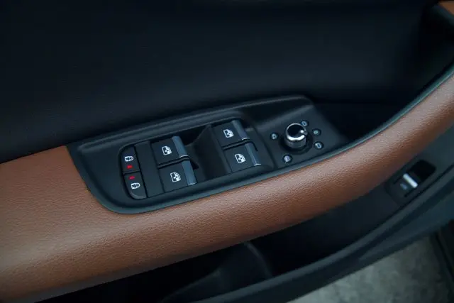 2023 Audi Q7 - $31,855