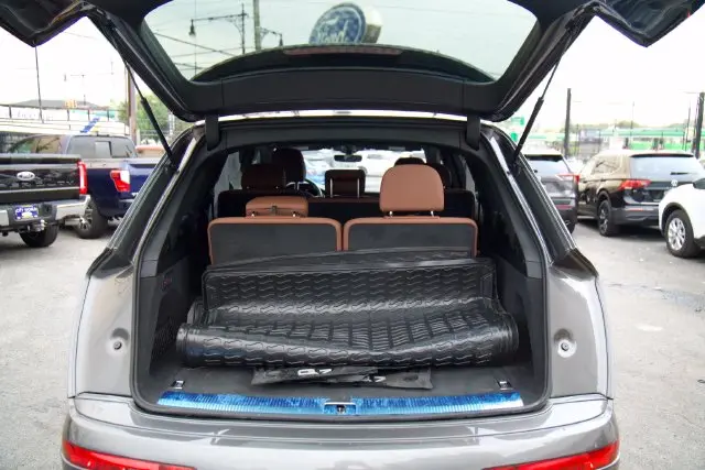 2023 Audi Q7 - $31,855