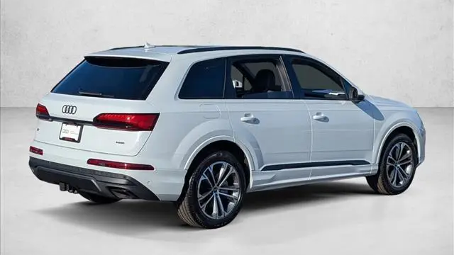 2026 Audi Q7 quattro Premium 45 TFSI