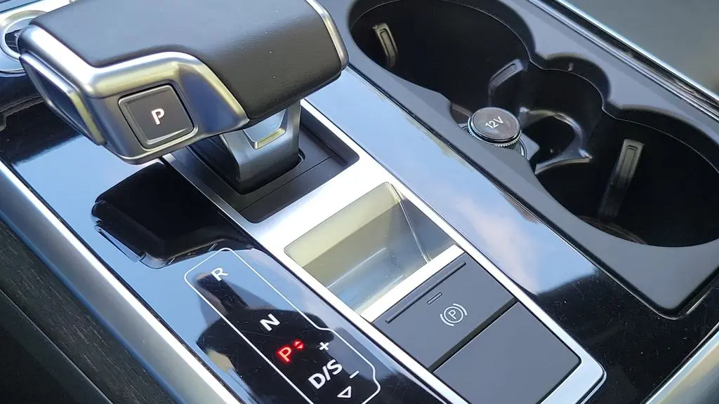 2025 Audi Q7 quattro Premium 45 TFSI