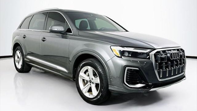 2025 Audi Q7 quattro Premium 45 TFSI