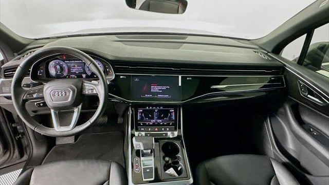 2025 Audi Q7 quattro Premium 45 TFSI