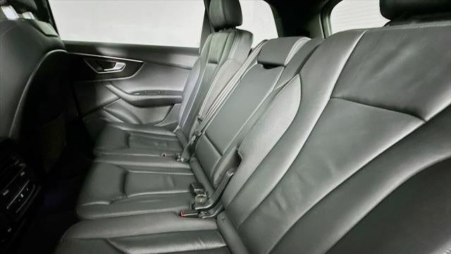 2025 Audi Q7 quattro Premium 45 TFSI