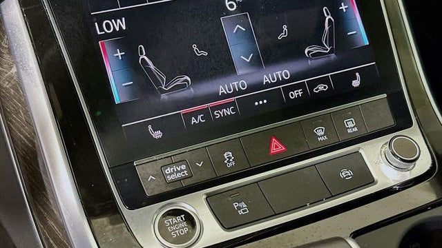 2025 Audi Q7 quattro Premium 45 TFSI