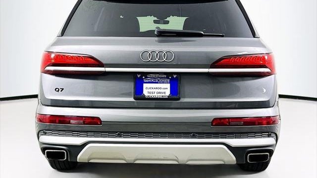 2025 Audi Q7 quattro Premium 45 TFSI