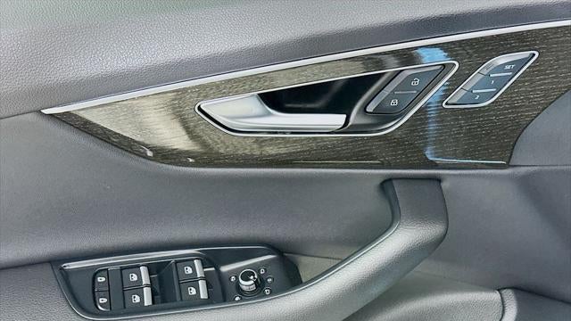 2025 Audi Q7 quattro Premium 45 TFSI