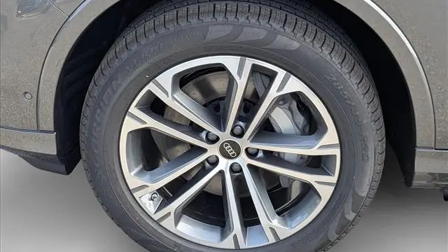 2026 Audi Q7 quattro Premium 45 TFSI