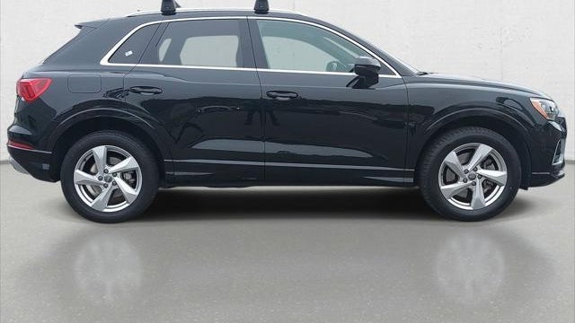 2019 Audi Q3 quattro Premium 45 TFSI