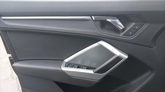2019 Audi Q3 quattro Premium 45 TFSI