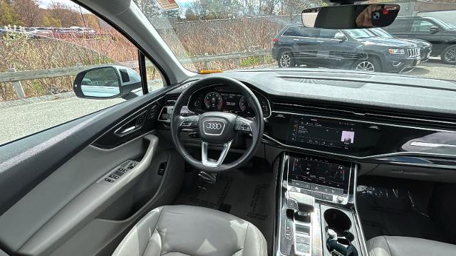 2022 Audi Q7 quattro Premium 45 TFSI