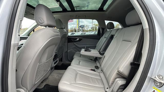 2022 Audi Q7 quattro Premium 45 TFSI