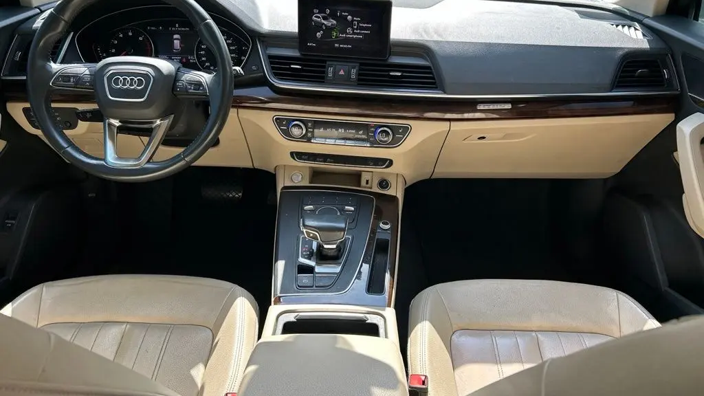 2019 Audi Q5 quattro Premium 45 TFSI