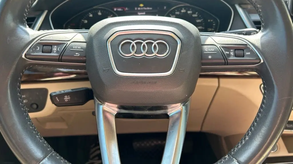 2019 Audi Q5 quattro Premium 45 TFSI