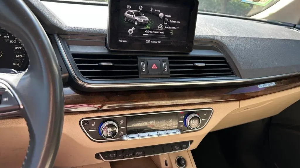2019 Audi Q5 quattro Premium 45 TFSI