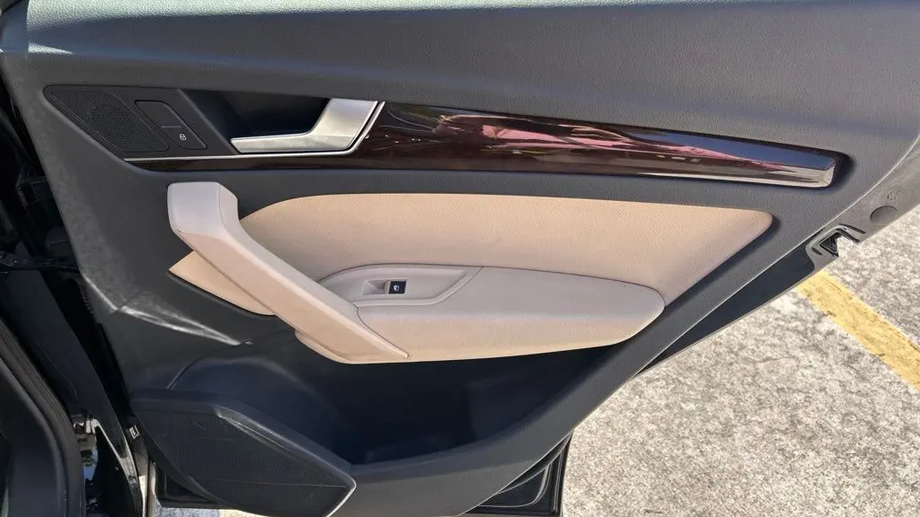 2019 Audi Q5 quattro Premium 45 TFSI
