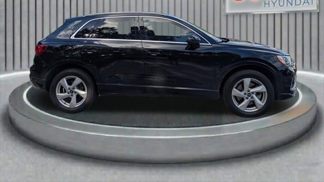 2021 Audi Q3 quattro Premium 40 TFSI
