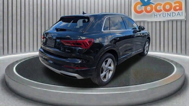 2021 Audi Q3 quattro Premium 40 TFSI