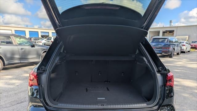2021 Audi Q3 quattro Premium 40 TFSI