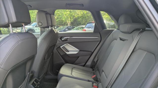 2021 Audi Q3 quattro Premium 40 TFSI