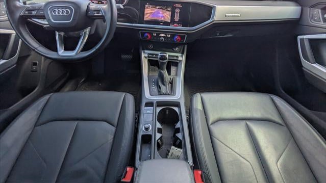 2021 Audi Q3 quattro Premium 40 TFSI