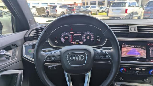 2021 Audi Q3 quattro Premium 40 TFSI