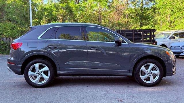 2021 Audi Q3 quattro Premium 40 TFSI