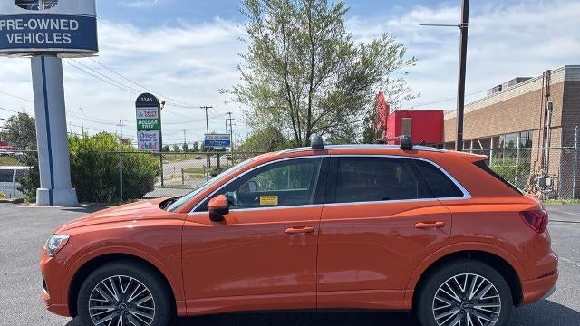 2021 Audi Q3 quattro Premium 40 TFSI
